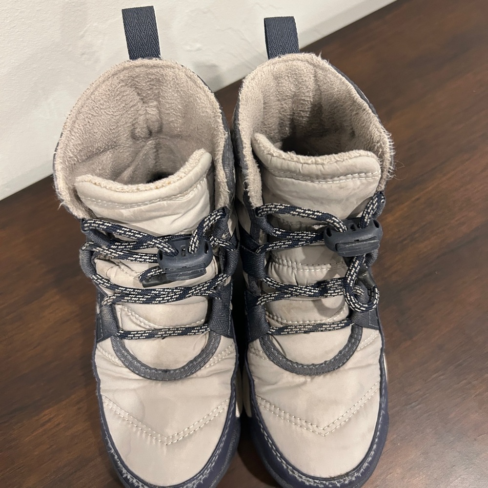 Sorel Kids Boots in Navy and Cream